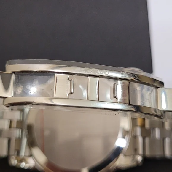 Movado Watch Mens Diamonds... NEW!!! - Picture 7 of 12